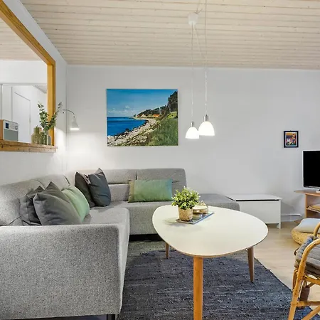 Holiday home Hjerter Es Snogebaek